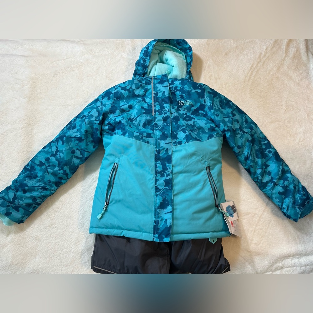 XMTN Youth Snowsuit!! Brand New All Sizes Available Boys & Girls